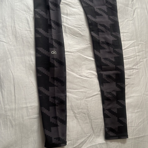 Alo Active Wear Leggings Black Gray Sz XS - Picture 3 of 4